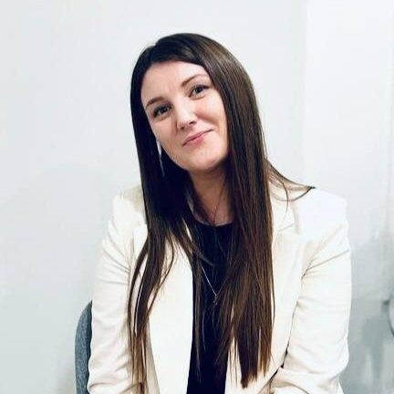 Violetta+Khabanets+-+Mentee+-+Calgary_HEADSHOT