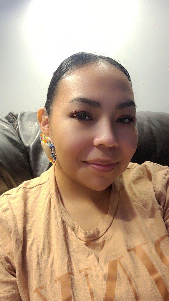 april roan headshot_indigenous beading